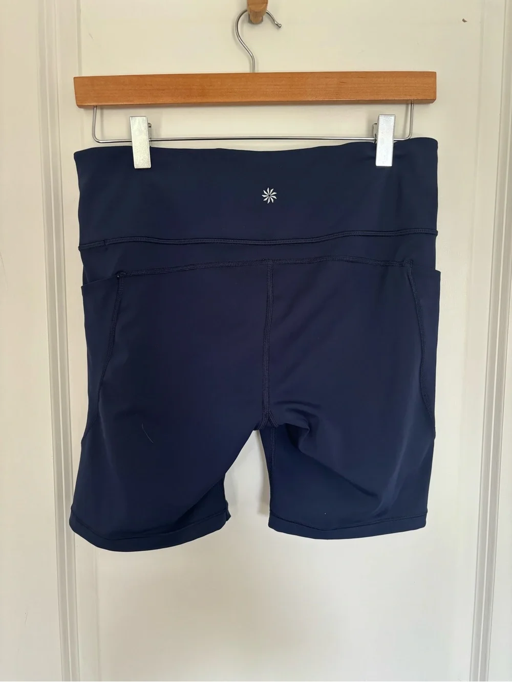 Athleta Navy Ultimate Stash II 7” Short L - Picture 4 of 11